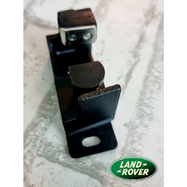 thumbnail image 2 of Land Rover Defender 90 & 110 Rear Safari Door Latch Striker Plate – FQB500160 2 of 6
