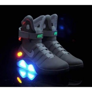 2022 Light Up Basketball Sneakers LED Mag Shoes for Men Air Shoes