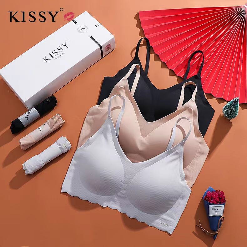 Kissy如吻无钢圈内衣 - 𝑲𝑰𝑺𝑺𝒀 💋 is a latest technology bra and using the  Japanese dispensing technology putting fabric together by gluing instead of  stitching which makes our bra seamless.⁣⁣ ⁣⁣ ❣️ Seamless design