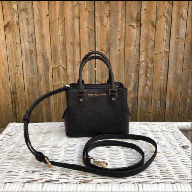 Michael kors mini savannah hot sale