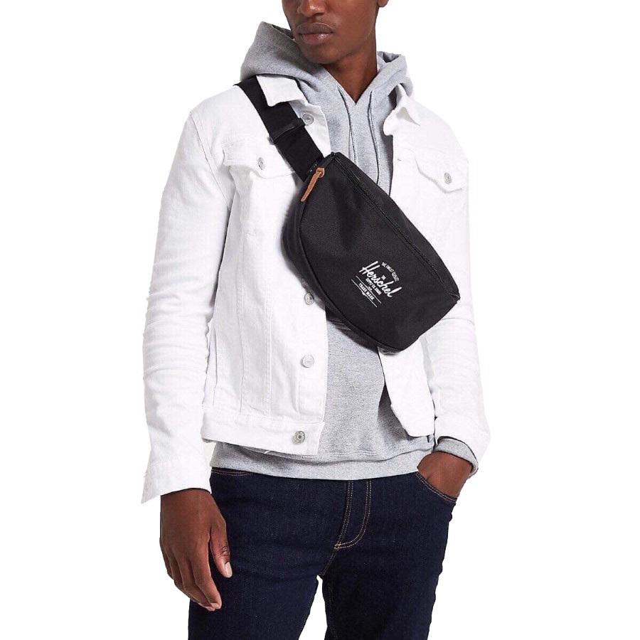 Herschel sixteen online