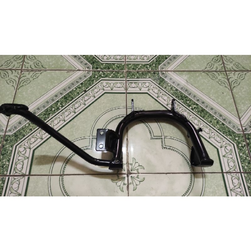 thumbnail image 2 of Original Piaggio Center Stand – Vespa LX 2T 50 2005-2008, C38101, Made In Italy 2 of 6
