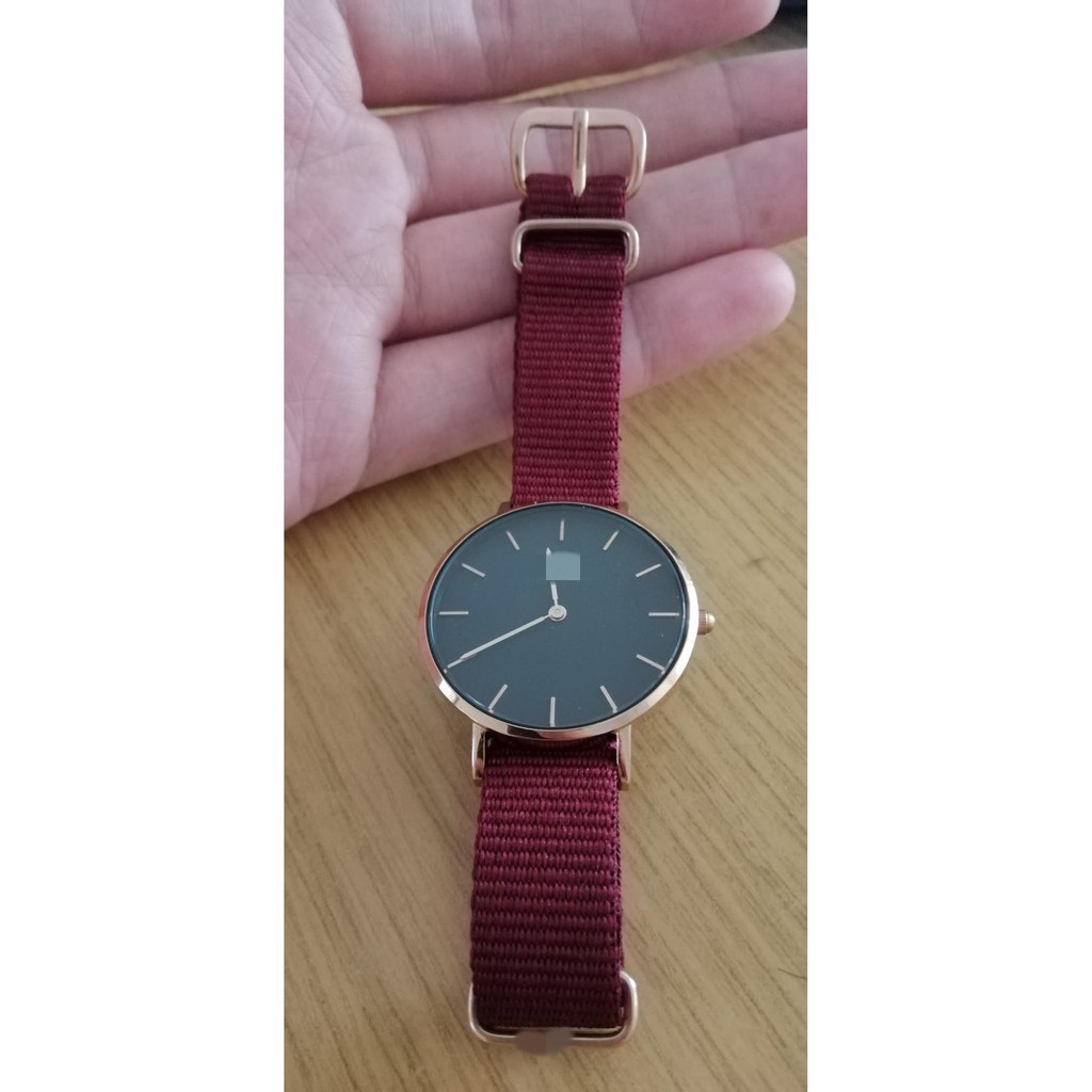 Dw best sale watch discount