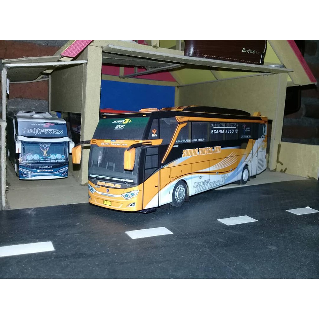 Miniature Bus STJ Sudiro Tungga Jaya SHD Orange | Miniatur Bus STJ ...