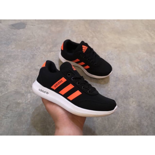 Adidas kids hotsell shoes malaysia