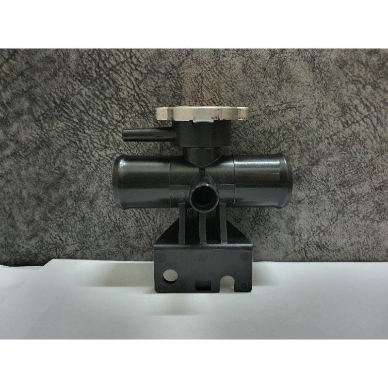 Original Mitsubishi Water Outlet with Radiator Cap 1350A015 Lancer GT ...