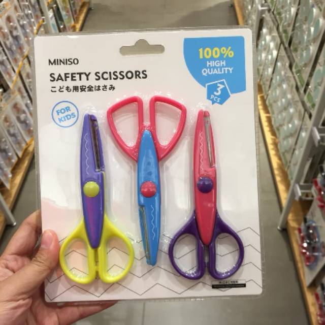 [ORIGINAL] Miniso Craft ZIG ZAG Scissors | Shopee Malaysia