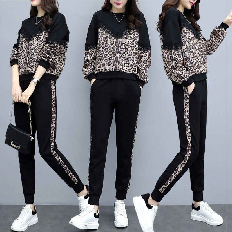 loose-top-leopard-print-leggings  Outfits with leggings, Casual