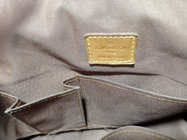 LV trivoli (karipap size S), Women's Fashion, Bags & Wallets, Purses &  Pouches on Carousell