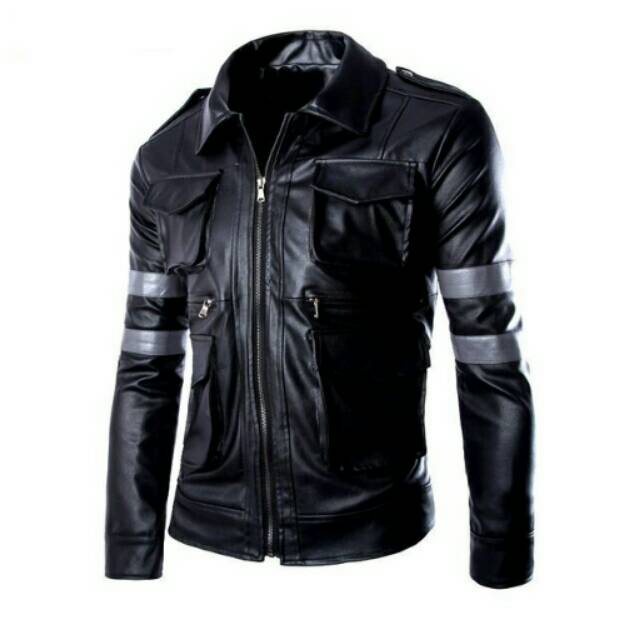 Jaket leon resident deals evil 4