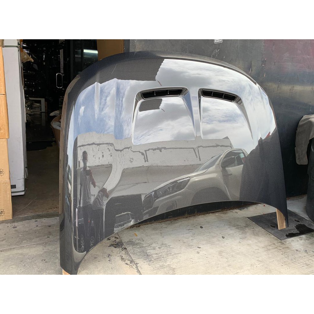 Range Rover sport SVR carbon fiber front bonnet | Shopee Malaysia