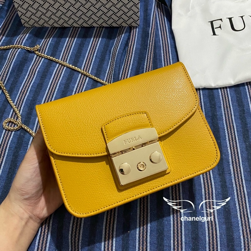 Furla discount metropolis yellow