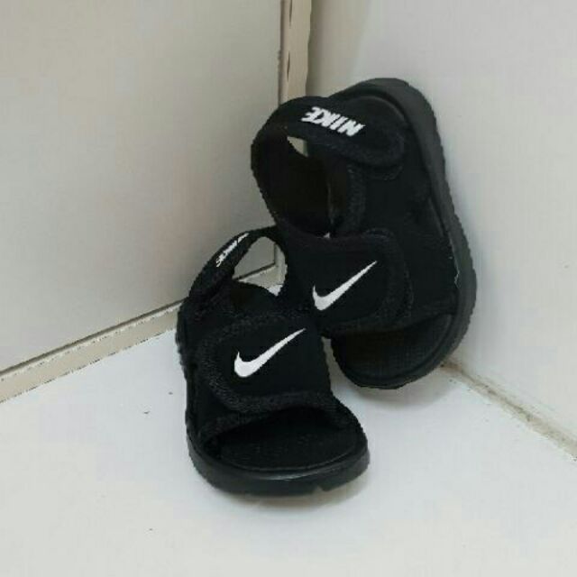 Sandal hotsell nike baby