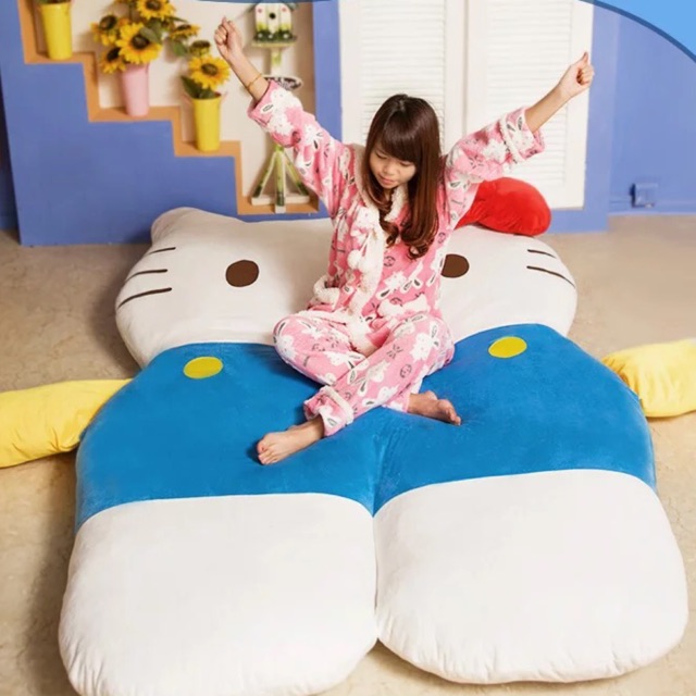 Giant hello store kitty pillow bed