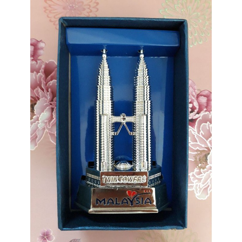 READY STOK Menara KLCC Malaysia Pembuka Botol Koleksi Cenderahati ...