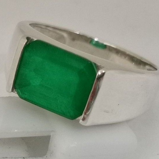 925 Pure Silver Men's Ring With Green Stone. Cincin Perak Lelaki Dengan Batu Permata Zamrud Masak.