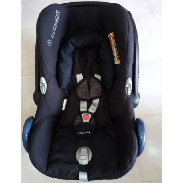 Preloved Used Maxi Cosi Cabriofix Color Dark Blue Baby Carrier Car seat no infant insert