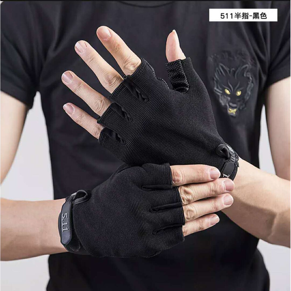 Hiking gloves store