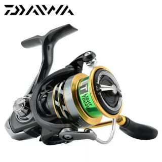 PENN 704Z Spinning Fishing Reel Made in USA Line/Yards 12/350， 15