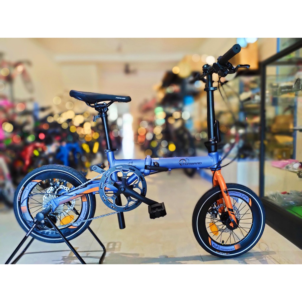 freestanding vertical bike rack