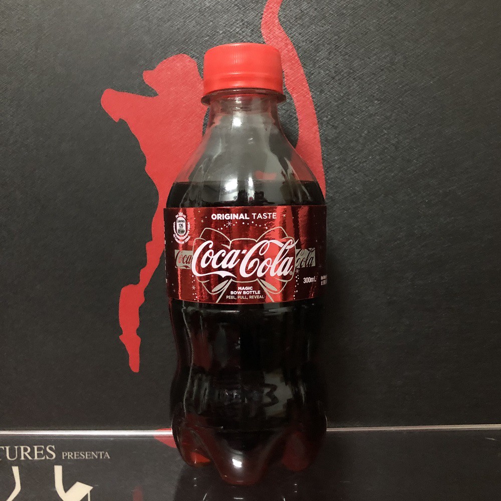 Coca Cola Collection : Macau 2016 Christmas Red ribbon Plastic Bottle ...