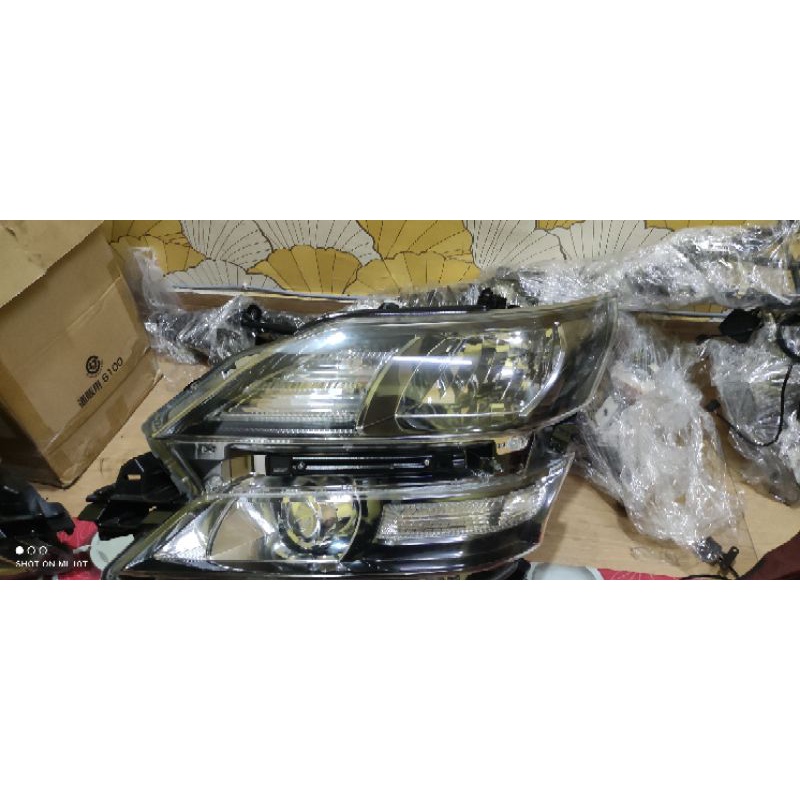 TOYOTA VELLFIRE 3.5 HEADLAMP Shopee Malaysia