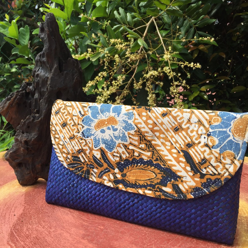 Batik clutch shop