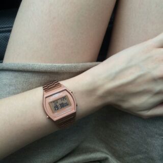 Rose on sale casio watch