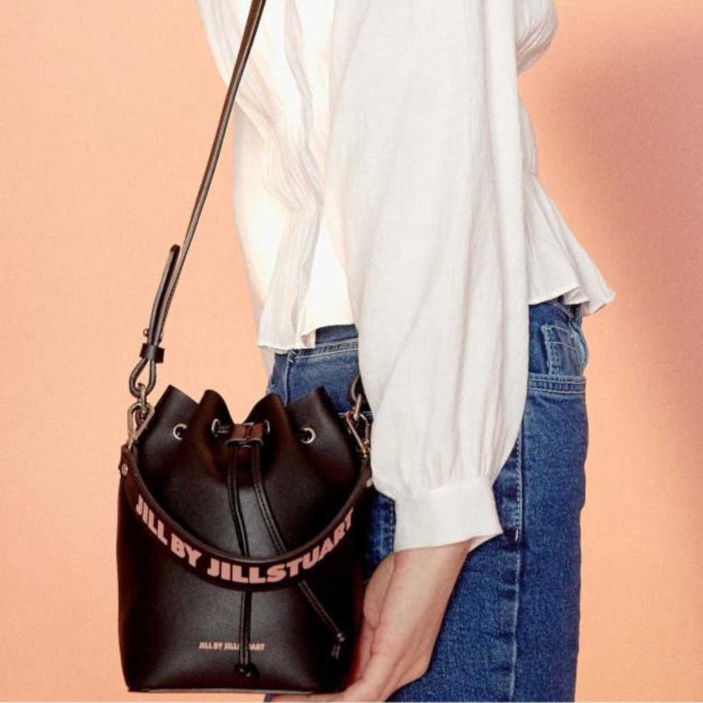 JILL BY JILLSTUART Candy Black logo lettering bucket bag Modern Sleek Modern Design Bag from Seoul Korea Shopee Malaysia