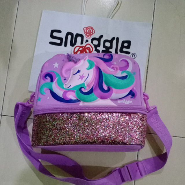 Unicorn lunch box online smiggle