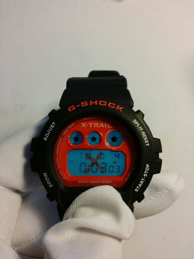 LIMITED EDITION DW-6900FS Nissan x G-Shock, Nissan X-Trail