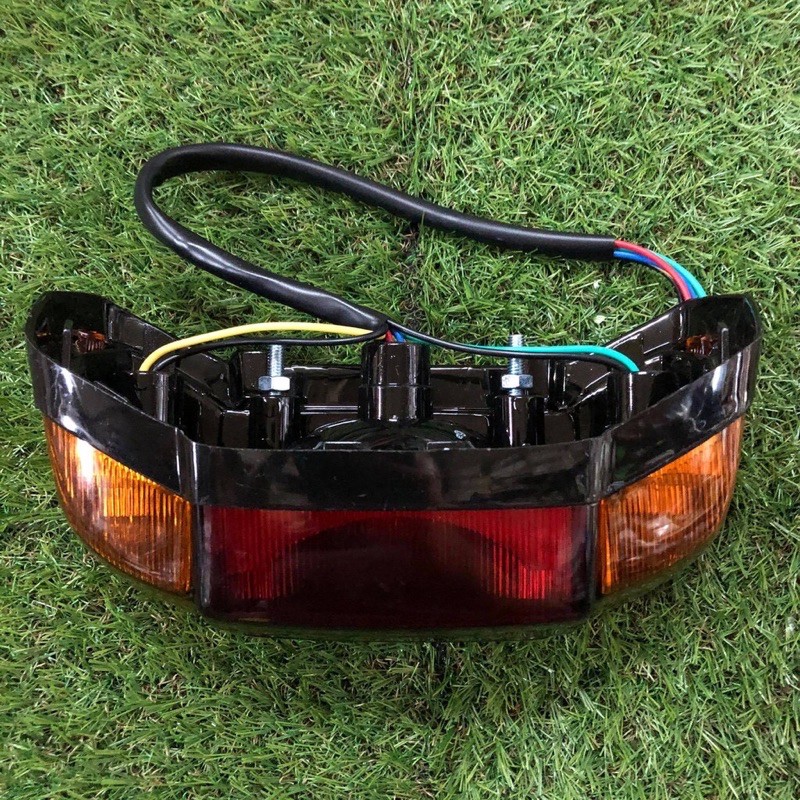 Yamaha Y100 y110/SRE TAIL LAMP ASSY LAMPU BELAKANG | Shopee Malaysia