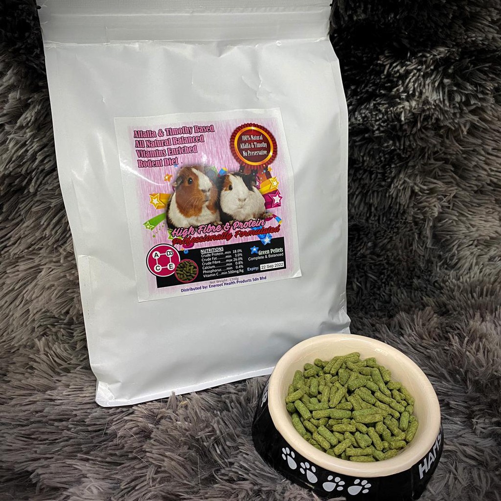 Alfalfa Timothy Based Natural Vitamin Enriched Rodent Guinea Pigs Diet Pellet 900g 1200g Shopee Malaysia