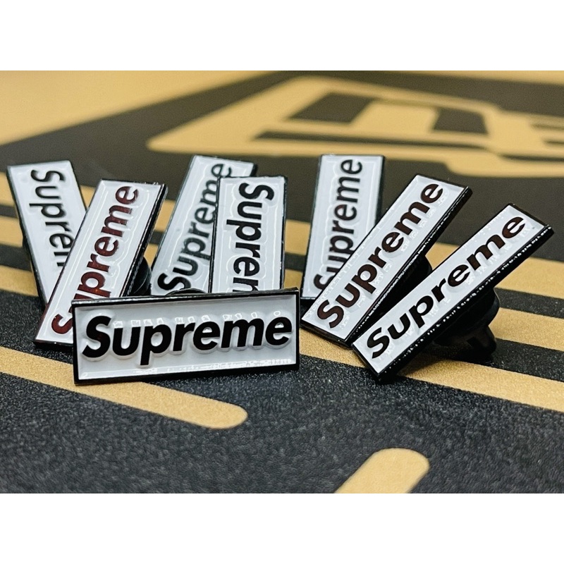 Supreme 2025 enamel pin