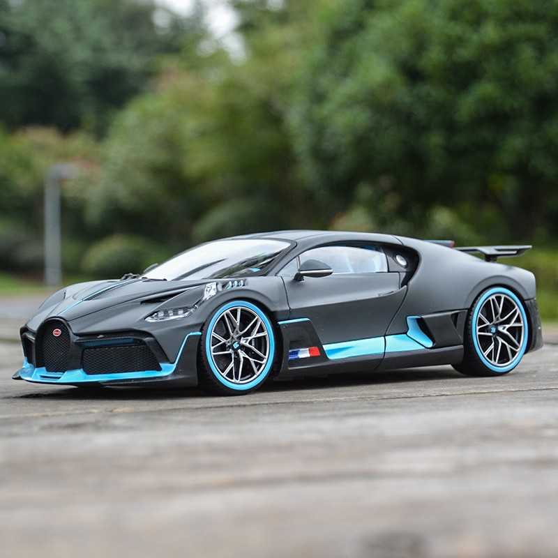 Bugatti Divo Bburago Plus métal 1:18