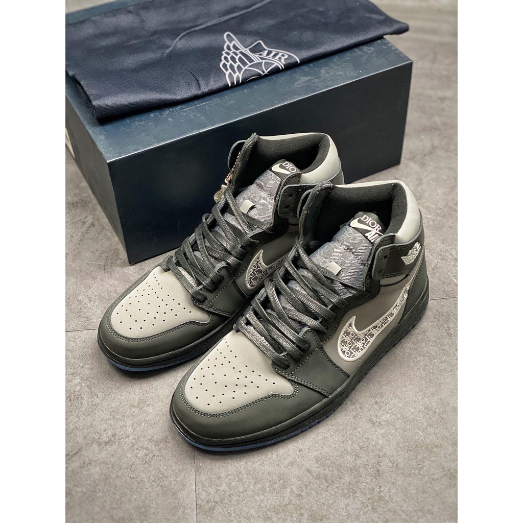 aj1 dior retail price