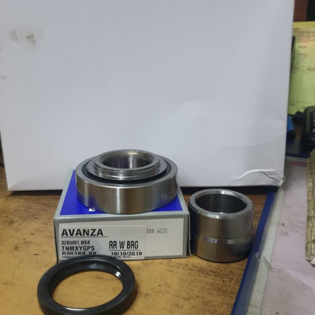 Toyota avanza rear wheel bearing , oil seal and cone (with abs) set nsk ...