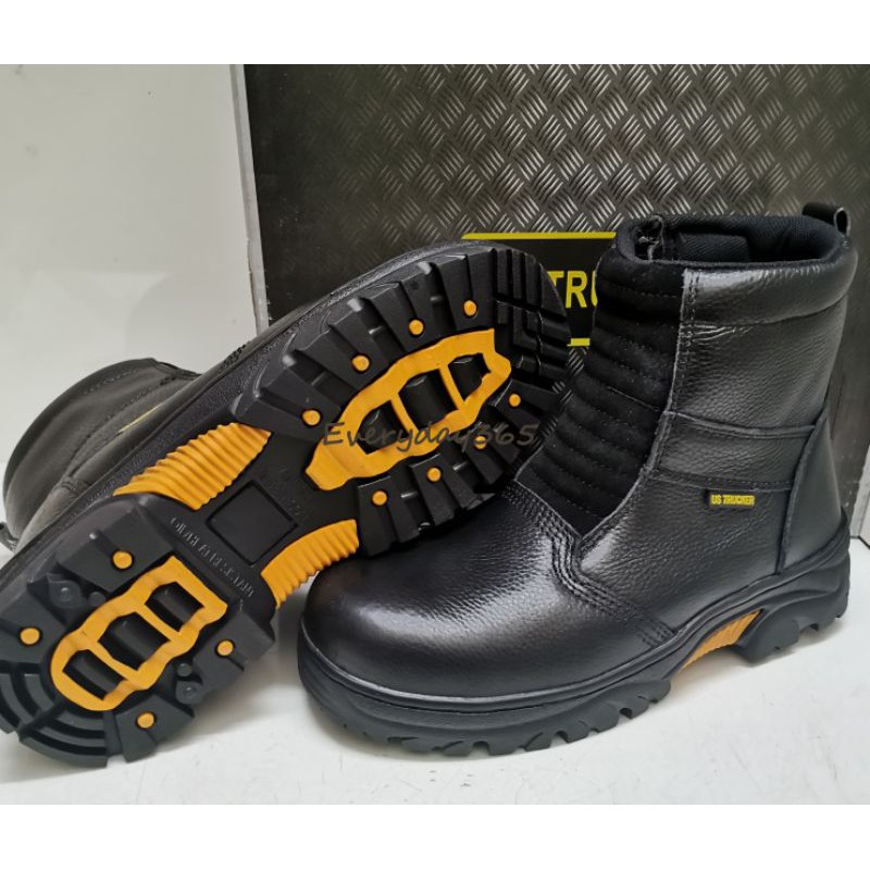 Trucker steel outlet toe cap boots