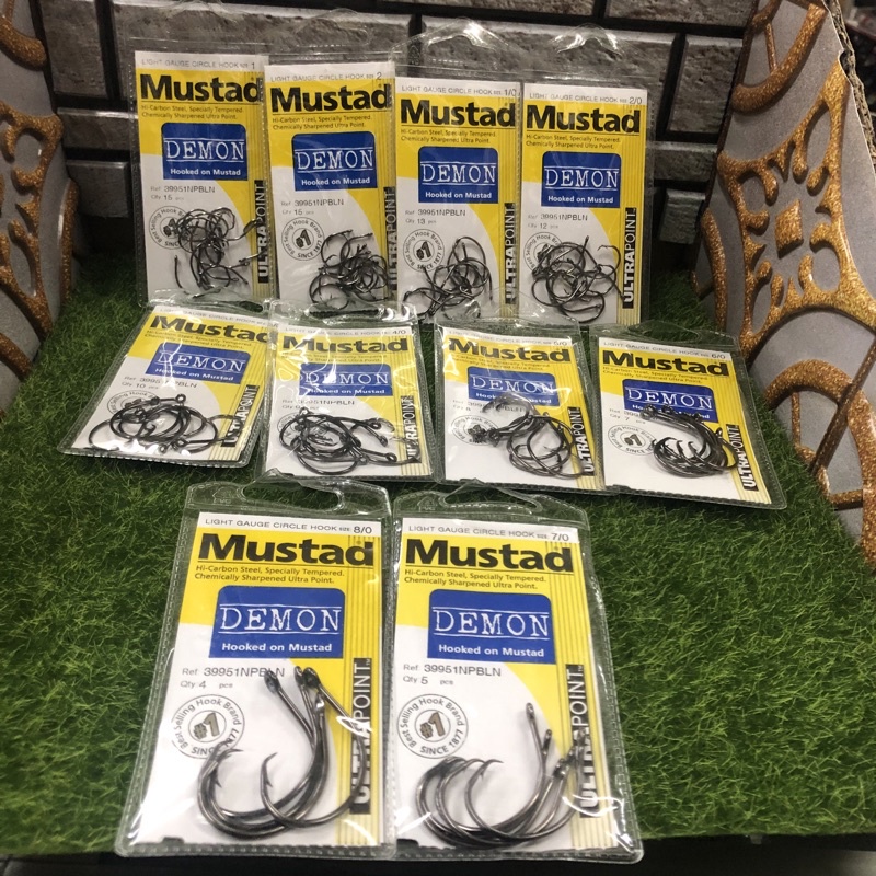 Mustad UltraPoint Demon Perfect Offset Circle Hooks - 4X Strong, Black Nickel, Pack Of 7 (Size 5/0) - View #4