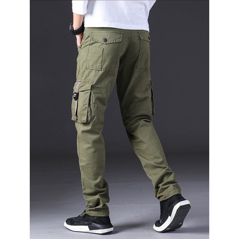 Pants with outlet more pockets