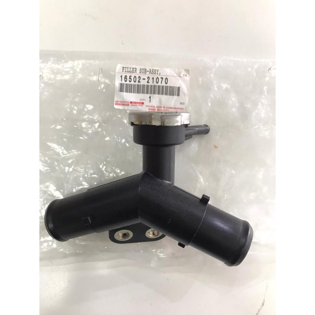 TOYOTA VIOS NCP93 YARIS NCP91 RADIATOR PIPE JOINT WITH RADIATOR CAP