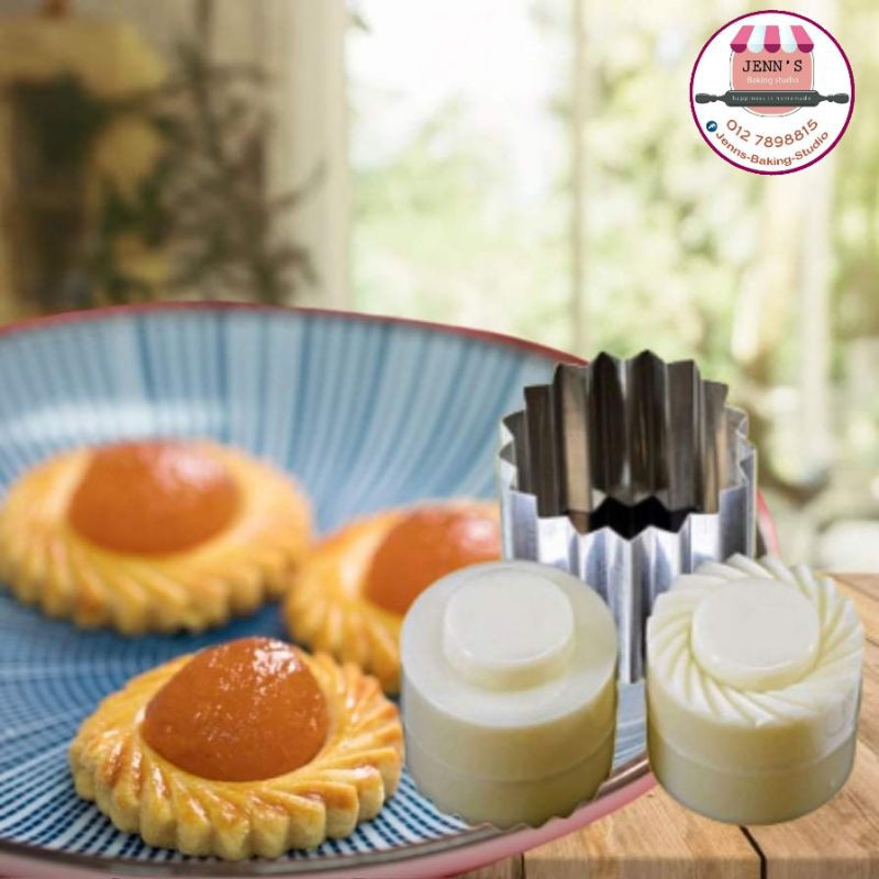 ALUMINIUM / PLASTIC PINEAPPLE JAM TART MOULD / ACUAN BISKUT TART NENAS