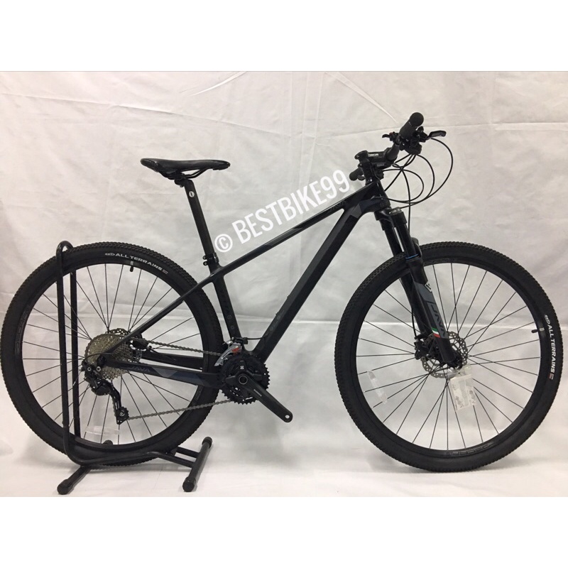 JAVA VETTA CARBON MOUNTAIN BIKE 29 MTB DEORE Shimano Hydraulic Brake 3x10 speed Air Fork Remote