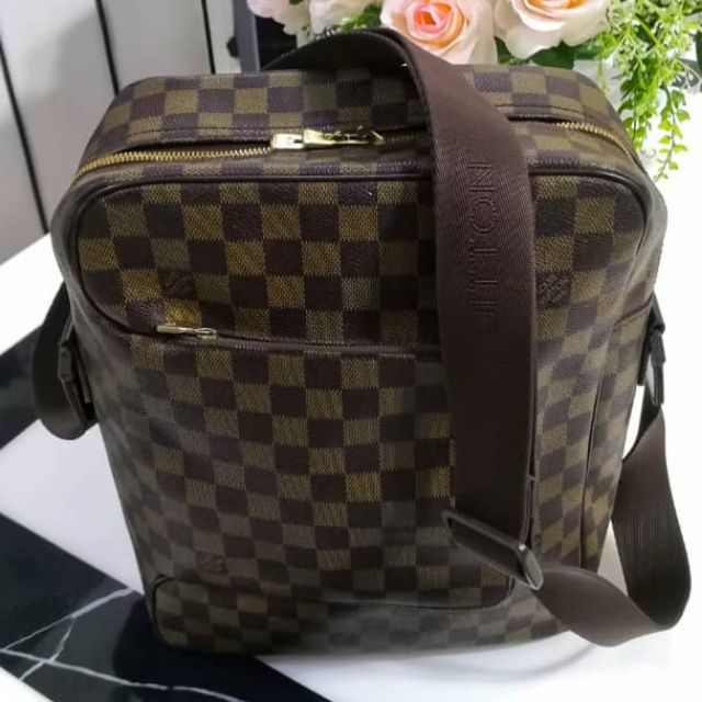 Second hand LV Sling Bag for men - Sling bag - 100 % Genuine
