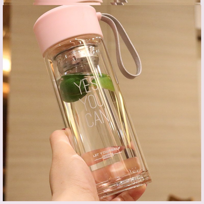 The New Creative Fashion Single Layer Plastic Bottle Portable Handle Smiley  Face Water Cup Heat-Resistant Convenient Cup Customized - China New  Creative Fashion Plastic Water Bottle Cute and Wholesale Male Female Student