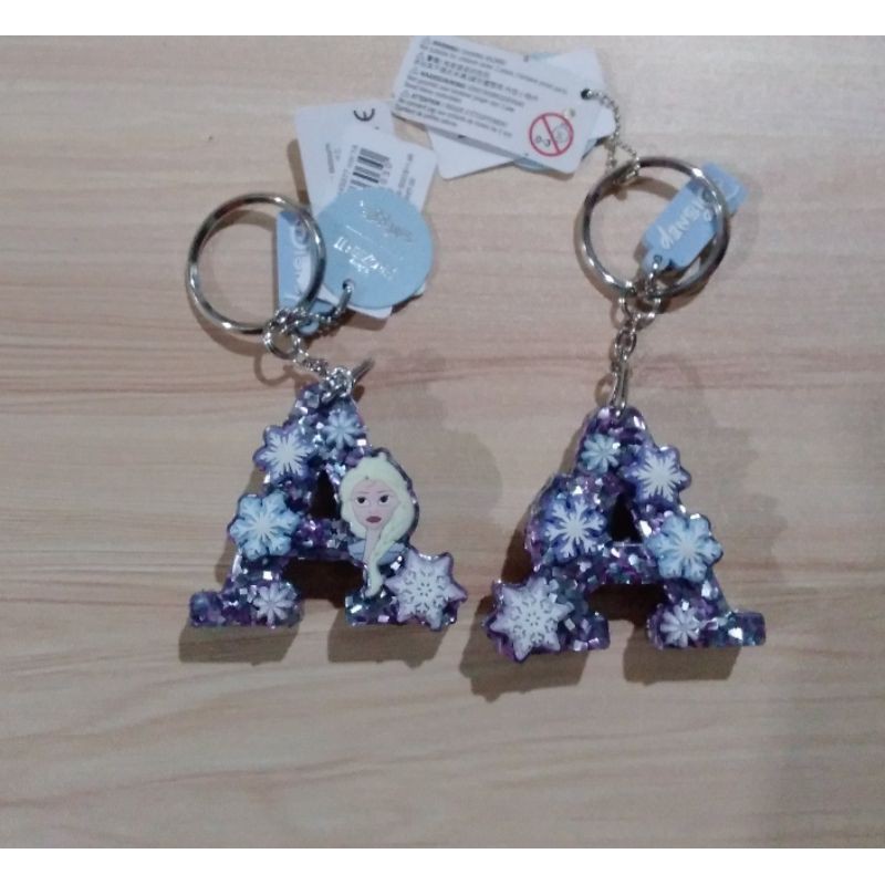 💯% authentic smiggle disney frozen key ring letter A | Shopee Malaysia