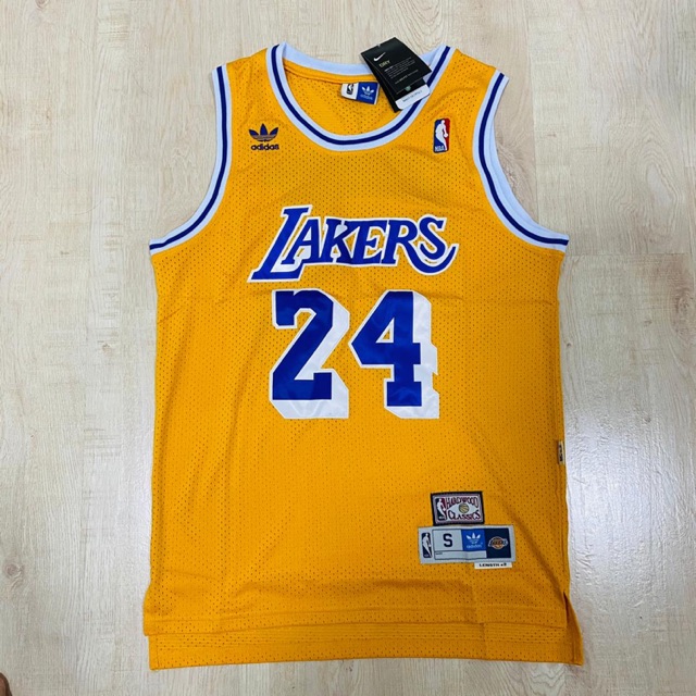 Kobe bryant store adidas throwback jersey