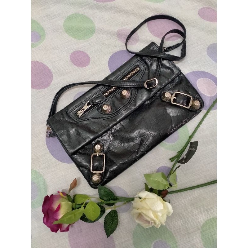 BALENCIAGA SLING BAG PRELOVED Shopee Malaysia