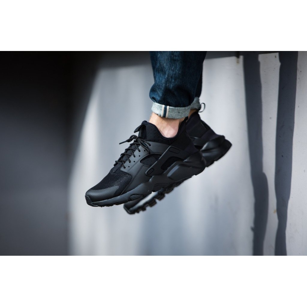 Huarache run ultra triple black online