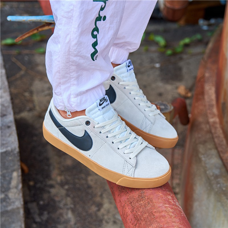 Nike sb blazer zoom best sale low men's skateboarding shoe